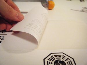 Etiketten richtig aufkleben - so funktioniert es